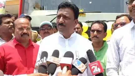 वर्धा: पुलगाव आगाराला मिळाल्या पाच नवीन एसटी बसेस:आमदार राजेश बकाने यांच्या हस्ते बसेसचे लोकार्पण