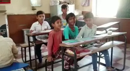 પોશીના: તાલુકાની શાળાઓ 35 દિવસના ઉનાળુ વેકેશન બાદ આજ થી શરૂ થઈ..!