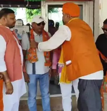 अरियरी: संजय कुमार और डॉ. मणिकांत बने भाजपा के नए जिला उपाध्यक्ष, कार्यकर्ताओं में खुशी की लहर