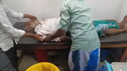 গোয়ালপোখর ১: গোয়ালপখর থানার দেবীগঞ্জ এলাকায় বাইকের ধাক্কায় গুরুতর আহত ১