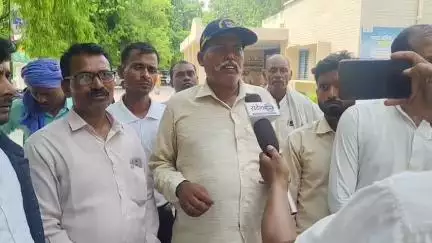 बहुजन मुक्ति पार्टी के प्रदेश सचिव क्रिश्चियनो के उत्पीड़न के खिलाफ राष्ट्रीय क्रिश्चियन मोर्चा के तहत डीएम के माध्यम से महामहिम राष्ट्रपति को ज्ञापन भेजा जय मूलनिवासी जय भारत जय भीम जय संविधान।