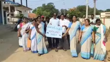 రాజపూడిలో "అంగన్వాడీ పిలుస్తోంది" కార్యక్రమం..