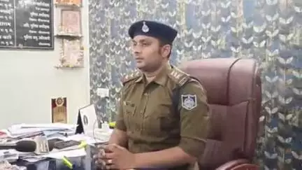 टीकमगढ़: टीकमगढ़: आईपीएल सट्टा आरोपी से ₹3 लाख मांगने के आरोप में कोतवाली टीआई सागर आईजी दफ्तर अटैच, डीजीपी कार्यालय में शिकायत