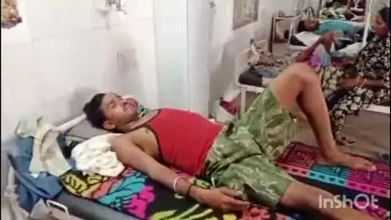 धनगवा इलाके में तेज रफ्तार बाइक दुर्घटनाग्रस्त, बाइक सवार युवक घायल, जिला अस्पताल में इलाज जारी