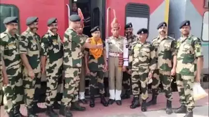 কোকৰাঝাৰ ভাগ: বিএছএফ জোৱান শুদ্ধি ৰাভাই “অপাৰেছন সিন্দুৰ“ত শত্ৰুৰ সৈতে যুঁজ দি শ্বগৃহ দামোদৰপুৰ গাওঁত উপস্থিত, উষ্ম আদৰণী