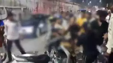 हरिद्वार: ज्वालापुर कोतवाली क्षेत्र के सर्विस रोड़ पर सरेराह लड़की के साथ मारपीट, बाल पकड़कर पीटा, वीडियो हुआ वायरल