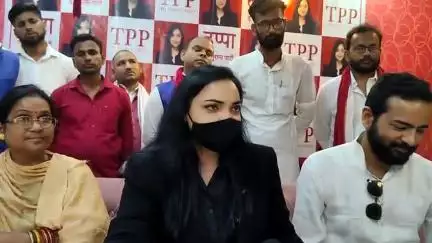 जगदीशपुर: पुष्पम प्रिया का प्रशांत किशोर और चिराग पासवान पर हमला, जन सुराज को बताया 'डस्टबिन पार्टी'
