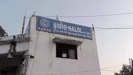 હાલોલ: ગોધરા રોડ પર પરપ્રાંતીય ઇસમને મકાન ભાડે આપનાર અને દુકાનમાં નોકરી રાખનાર 2 વ્યક્તિઓ સામે SOG પોલીસે કરી કાર્યવાહી