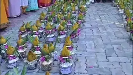 அருப்புக்கோட்டை: புளியம்பட்டி அருள்மிகு ஸ்ரீ பழனியாண்டவர் திருக்கோயிலில் வைகாசி விசாகத்தை முன்னிட்டு ஆயிரக்கணக்கான பக்தர்கள் பால்குடம் எடுத்தனர்