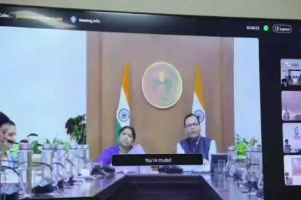 సంగారెడ్డి: కోటి మంది మహిళా సభ్యులను కోటీశ్వరులు చేయడమే ప్రభుత్వ లక్ష్యం : వీడియో కాన్ఫరెన్స్ లో కలెక్టర్లతో మంత్రి సీతక్క