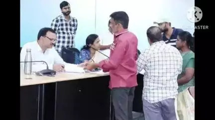 శామీర్‌పేట: మేడ్చల్ మల్కాజ్గిరి జిల్లాలో ప్రజావాణిలో 70 దరఖాస్తుల స్వీకరణ