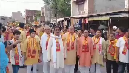 अमानगंज: सत्यम पैलेस में श्रीमद् भागवत कथा के चौथे दिन कृष्ण जन्म, झूमे श्रोता