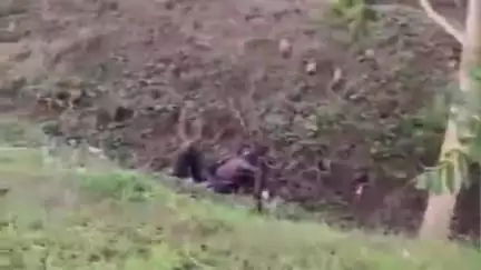घट्टिया: ईसाकपुर पुलिया के पास मिला अज्ञात व्यक्ति का शव, पुलिस जांच में जुटी