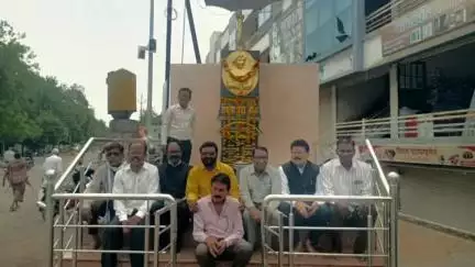 दिग्रस: शहरातील बिरसा मुंडा चौकात क्रांतिसूर्य भगवान बिरसा मुंडा यांच्या पुण्यतिथीनिमित्त अभिवादन