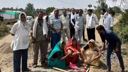 चौरई: बम्हनी लाला में ₹8.86 लाख की लागत से बनने वाली सीसी रोड का लोकार्पण और भूमि पूजन