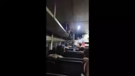 मुखेड: मुखेड येथे नांदेड ते मुखेड जाणाऱ्या एसटी बसला लागली गळती , भिजत करावा लागला प्रवास व्हिडिओ व्हायरल