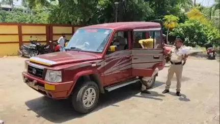 কাকদ্বীপ: জমি সংক্রান্ত বিবাদে জেরে প্রতিবেশীকে মারধরের অভিযোগে গ্রেপ্তার এক কাকদ্বীপের ঘটনা আজ আদালতে পেশ করলো