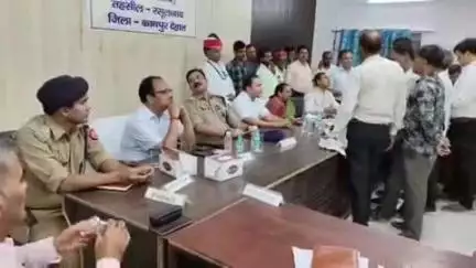रसूलाबाद: रसूलाबाद तहसील सभागार में आयोजित संपूर्ण समाधान दिवस रहा बेअसर, मायूस लौटे फरियादी