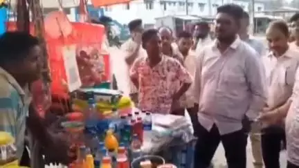 হলদিবাড়ি: মেখলিগঞ্জ হাসপাতালের জায়গা দখলমুক্ত করতে হুশিয়ারি দিলো মেখলিগঞ্জ পৌরসভা ও পুলিশ