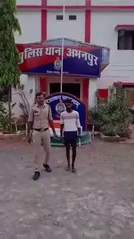 अभनपुर: अभनपुर थाना क्षेत्र में शांति भंग करने वाले एक व्यक्ति को पुलिस ने पकड़ा, की गई प्रतिबंधात्मक कार्रवाई