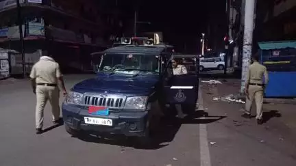 दमयंती नगर: देहात थाना प्रभारी रचना मिश्रा ने टीम के साथ शहर में किया भ्रमण, आपराधिक गतिविधियों पर लगाई लगाम