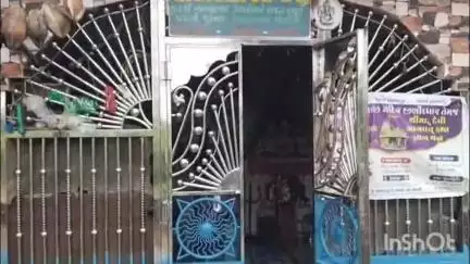 ધ્રાંગધ્રા: ગાજાણવાવ ગામની સીમમાં મેલડી માતાના મંદિરે ચોરી તસ્કરો ત્રાટક્યા દાનપેટી ની રકમ સહિતની ચોરી થઈ