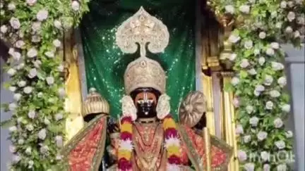 મોડાસા: ગુરુપૂર્ણિમા નિમીતે જિલ્લાના પ્રસિદ્ધ યાત્રાધામ શામળાજી ખાતે મોડાસા સહિત રાજ્ય અને આંતરરાજ્ય માંથી ભક્તો દર્શને ઉમટ્યા.