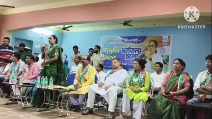 রঘুনাথপুর ২: ২১জুলাই এর প্রস্তুতি সভা হল চেলিয়ামার কমিউনিটি হলে রঘুনাথপুর ২ব্লক তৃণমূলের,উপস্থিত জেলা পরিষদের সভাধিপতি সহ অন্যরা