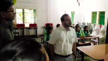 CHANDIL : कस्तूरबा गांधी बालिका विद्यालय, चाण्डिल की डीसी ने किया औचक निरीक्षण #chandilnews #kgbvchandil #dcseraikella