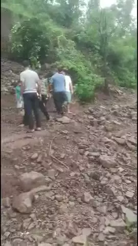 पंचकूला: पिंजौर रायतन क्षेत्र में कजियाणा गांव के पास भूस्खलन, खोई बघारनी व अन्य गांवों का शहरों से संपर्क टूटा