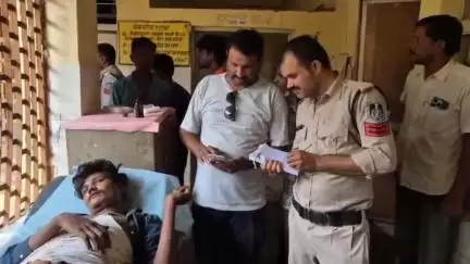 हटा: कलकुआ मार्ग पर बाइक सवार अनियंत्रित होकर गिरे, दो घायल, मड़ियादो पुलिस ने अस्पताल भेजा