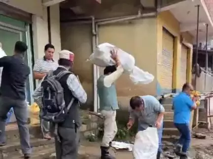 मंडी: सराज विधानसभा में आपदाग्रस्त परिवारों की सेवा कर रहा भारतीय जनता युवा मोर्चा, प्रदेशाध्यक्ष तिलक राज