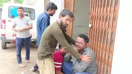 पन्ना: घाट सिमरिया में ट्रैक्टर-ट्रॉली से गिरे युवक की मौत, पोस्टमार्टम के लिए इंतजार से परिजनों में आक्रोश