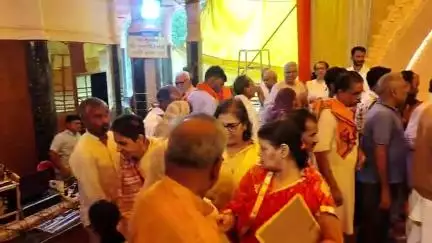 गोटेगांव,,गुरु पूर्णिमा के पावन अवसर पर परमहंसी गंगा आश्रम में गुरु भक्तों का उमड़ा जन सैलाब जय गुरु देव, जय गुरु देव