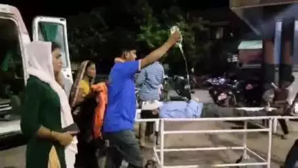 महोबा: कबरई के स्टेट बैंक के समीप अज्ञात वाहन की टक्कर से साइकिल सवार गंभीर रूप से घायल, जिला अस्पताल में उपचार जारी