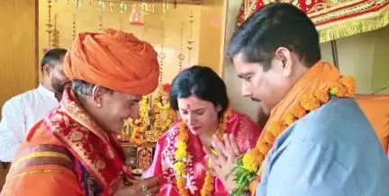 सीहोर नगर: गुरु पूर्णिमा पर विधायक सुदेश राय ने शहर के विभिन्न आश्रमों में गुरु देवों का किया स्वागत व सम्मान