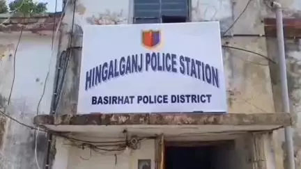 হিঙ্গলগঞ্জ: বিবাহবর্হিভূত সম্পর্ক আছে সন্দেহে গৃহবধূকে শারীরিক ও মানসিক অত্যাচারের অভিযোগে হিঙ্গলগঞ্জে গ্রেপ্তার শ্বশুর, পেশ আদালতে