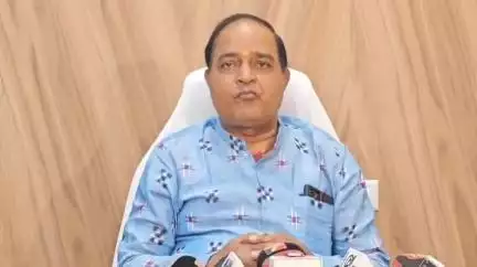 ଭୁବନେଶ୍ବର ମ୍ୟୁନିସିପାଲଟି କର୍ପୋରେସନ: ଆଜି ହେବ ତେଲ ସମସ୍ୟାର ସମାଧାନ, ୟୁନିଟ -6 ବାସଭଵନ ରେ ପ୍ରତିକ୍ରିୟା ରଖିଲେ ଯୋଗାଣ ମନ୍ତ୍ରୀ କୃଷ୍ଣ ଚନ୍ଦ୍ର ପାତ୍ର