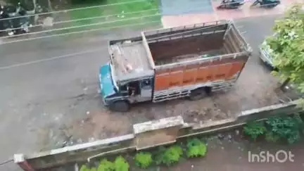अमरावती: शहरातील साईनगर येथील भरत नगर येथे मोकाट जनावर पकडणाऱ्या मनपा पथकाची कारवाई