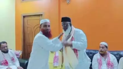 করিমগঞ্জ: অসম প্রদেশ কংগ্রেসের নবনিযুক্ত উপ-সভাপতি হাফিজ রশিদ আহমেদ চৌধুরীকে সংবর্ধনা জানালো মালেগড় ব্লক কংগ্রেস
