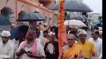 हरदा: गुरु पूर्णिमा के अवसर पर हरदा के मंदिरों में हुई विशेष पूजा-अर्चना