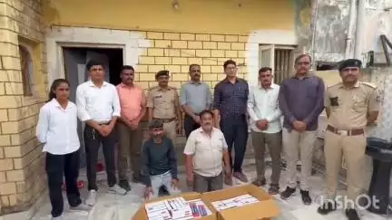 SOG પોલીસે થરાદની મહેશ્વરી સોસાયટીમાંથી રૂ.2.43 લાખની નશીલી દવાઓ સાથે બે શખ્સોને ઝડપ્યા