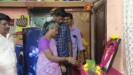 திருப்புவனம்: "எங்களுக்கு தேவையானது பணம் அல்ல, நீதியே” – அஜித் குமாரின் தம்பி நவீன் குமார் மடப்புரத்தில் பேட்டி