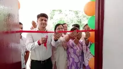 लखीमपुर: राजापुर स्थित डाइट में अभ्युदय योजना के तहत निःशुल्क कोचिंग का शुभारंभ, सीडीओ अभिषेक सिंह ने दिए सफलता के मंत्र