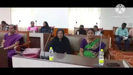 வாணியம்பாடி: நகராட்சி பொறியாளரை இதுவரை பார்த்ததில்லை - நகராட்சி அலுவலகத்தில் நடைபெற்ற கூட்டத்தில் கேள்வி எழுப்பிய நகரமன்ற உறுப்பினர்கள்