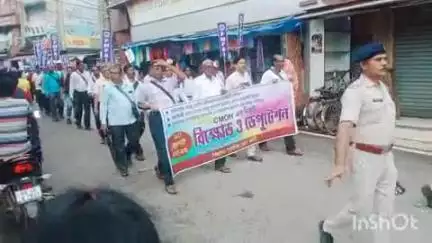 পুরুলিয়া ২: সরকারি হাসপাতালে সমস্ত শূন্য পদে ডাক্তার নার্স ও স্বাস্থ্যকর্মী নিয়োগ সহ ৩ দফা দাবিতে মিছিল জুবলি থেকে
