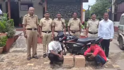 राहुरी: गोटुंबे आखाडा परिसरामध्ये अवैध दारू वाहतूक करणाऱ्या वाहनावर पोलिसांचा छापा,८७ हजाराचा मुद्देमाल जप्त