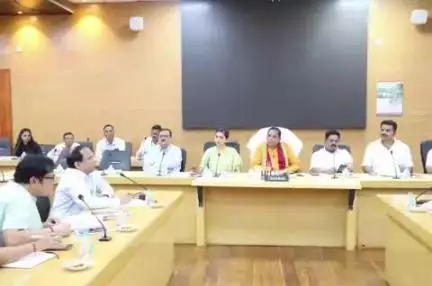 ପୁରୀ ମ୍ୟୁନିସିପାଲଟି: ବିଧାନସଭା ସ୍ୱତନ୍ତ୍ର ପ୍ରଦକ୍ଷଣ ଗୃହ ରେଅନୁଷ୍ଠିତ ଷ୍ଟାଣ୍ଡିଙ୍ଗ କମିଟିବୈଠକରେପୁରୀଅର୍ଣ୍ଣପୂର୍ଣାରଙ୍ଗମଞ୍ଚଉର୍ନତିକରଣନେଇପୁରୀବିଧାୟକଙ୍କଦାବି