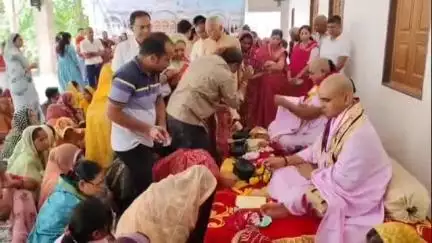 चित्तौड़गढ़: रामद्वारे में गुरु पूर्णिमा के अवसर पर सैकड़ों लोगों ने मनाया पर्व, संत का किया स्वागत