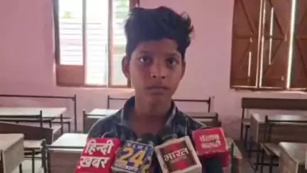 नौगढ़: पीएम श्री कंपोजिट विद्यालय देईपार के कक्षा 8 के बच्चों को पीएम, सीएम और राष्ट्रपति का नाम नहीं पता, वीडियो हुआ वायरल